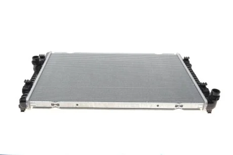 Радіатор охолодження VW Golf VII/Passat 1.8/2.0 12-/Skoda Octavia/Superb 1.8/2.0 12- NRF 58437