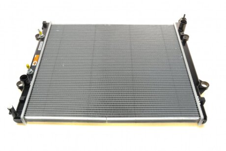 Радіатор охолодження Toyota Land Cruiser 4.0 03- (незначне пошкодження) NRF DSC_53568
