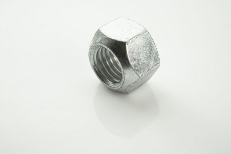 Гайка крепления колеса PE AUTOMOTIVE 070.257-00A