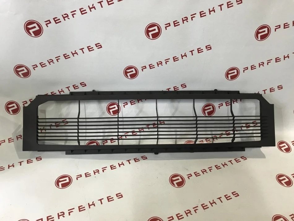 Решітка радіатора (рестайлінг) Tesla Model S 1058022-00-B PERFEKTES 131-TSMS-2200B-00 (фото 1)