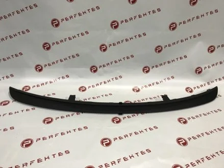 Накладка на нижній задній бампер Tesla Model 3 1103035-00-D PERFEKTES 132-TSM3-3500D-00