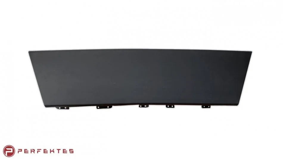 Накладка (заглушка) фаркопа Tesla Model Y 1494009-00-A PERFEKTES 132-TSMY-0900A-00 (фото 1)