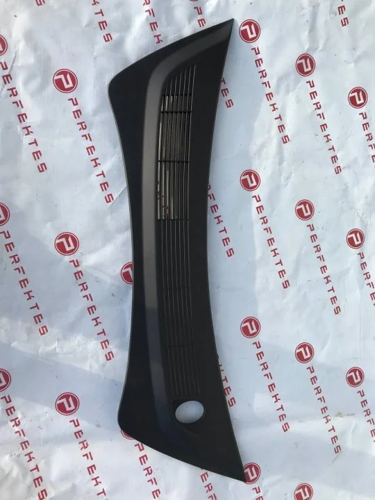 Накладка под капот пластик Tesla Model 3 1081675-00-B PERFEKTES 171-TSM3-9200B-00 (фото 1)