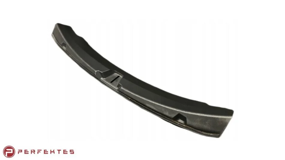 Накладка замка крышки багажника Tesla Model 3 333-TSM3-1500F PERFEKTES 333-TSM3-1500F-00 (фото 1)