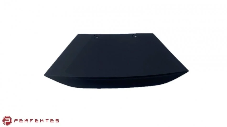 Заглушка захисту заднього бампера (фаркопа) PLAID Tesla Model X 1609584-00-A PERFEKTES 354-TSMX-8400A-00 (фото 1)