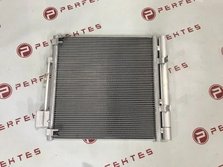 Радиатор кондиционера RH Tesla Model S 6007613-00-B PERFEKTES 531-TSMS-1300B-00