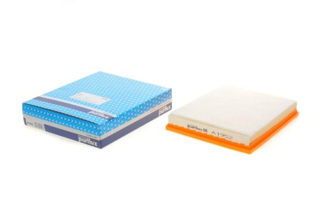 Фільтр повітряний BMW 2 (F23/F22/F87)/3 (F30/F80/F34/F31) 3.0i 12- Purflux A1952