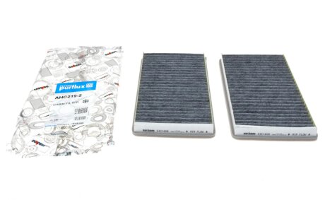 Фільтр салону BMW 5 (E60) 3.0D 01- (вугільний) (к-кт 2 шт.) Purflux AHC219-2