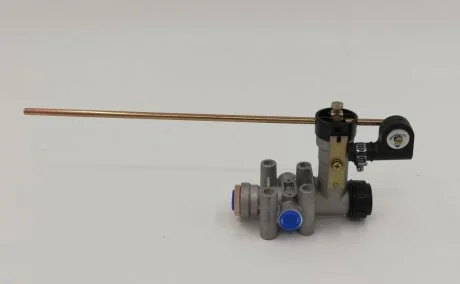 Клапан регулювання рівня підвіски 4640060020 REINKRAFT RK84006A