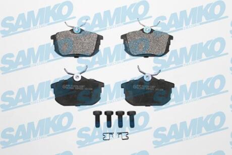 Тормозные колодки дисковые, комплект SAMKO 5SP621