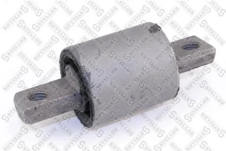 Сайлентблок переднего рычага передний STELLOX 87-06831-SX
