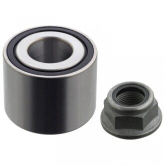 Подшипник задней ступицы колеса, комплект SWAG 60 91 9897