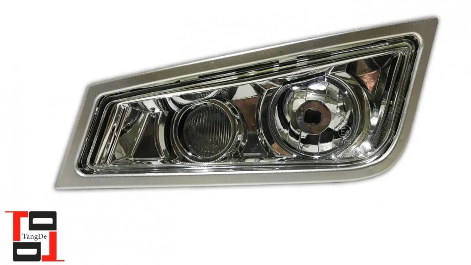 Противотуманная белая фара с серой рамкой good LH Volvo FH13 e-mark 21123540 TANGDE TD01-51-024L (фото 1)