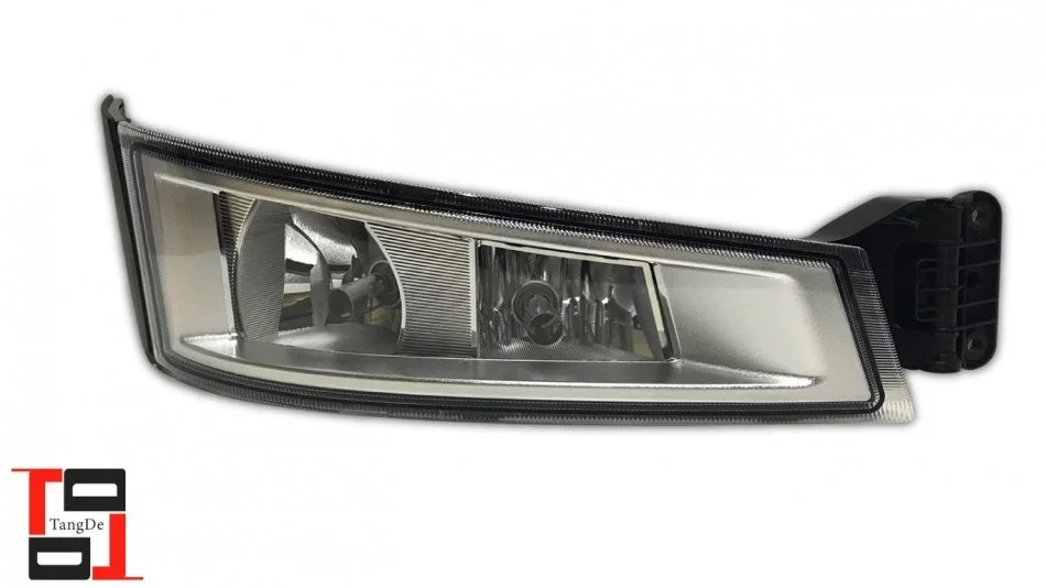 Протитуманна фара та ліхтар покажчика повороту RH Volvo FH4 e-mark 82140744 TANGDE TD01-51-035ACR (фото 1)