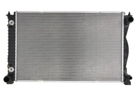 Радиатор охлаждения двигателя THERMOTEC D7A013TT