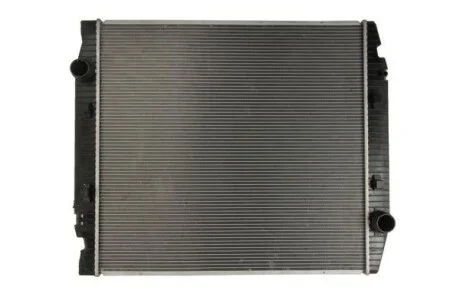 Радиатор охлаждения двигателя THERMOTEC D7IV003TT