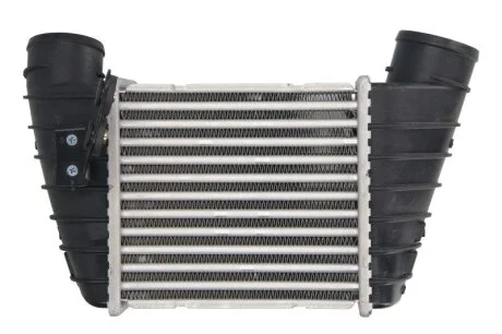 Интеркулер THERMOTEC DAA023TT