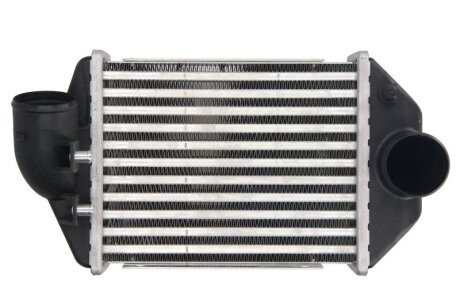 Интеркулер THERMOTEC DAA028TT