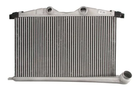 Интеркулер THERMOTEC DAC021TT