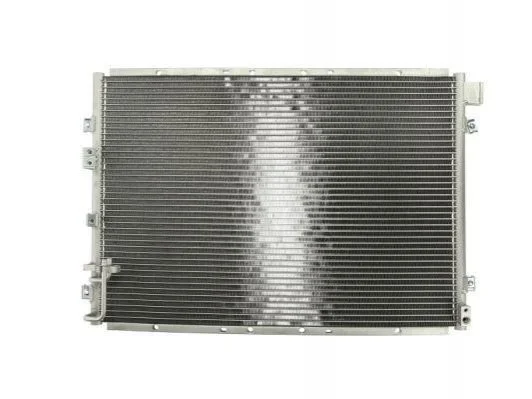 Радіатор кондиціонера THERMOTEC KTT110262 (фото 1)