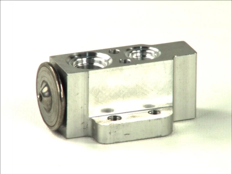 Клапан кондиционера THERMOTEC KTT140005 (фото 1)
