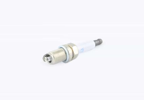 Свеча зажигания VAG 06H 905 621