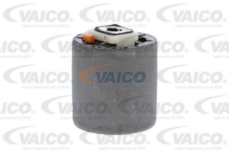 Сайлентблок рычага подвески VAICO V10-1235