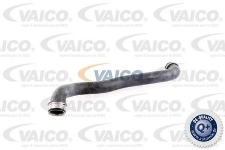 Патрубок системы охлаждения VAICO V30-1653