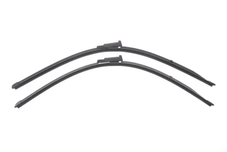 Комплект щеток стеклоочистителя бескаркасных Silencio Flat 650/650 Valeo 577854