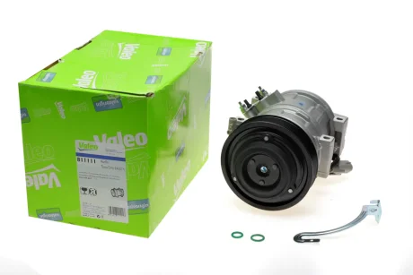 Компресор кондиціонера Toyota Camry 2.0/2.4 01- Valeo 811111