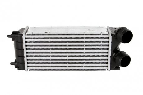 Радиатор интеркулера Citroen Berlingo/Peugeot Part Valeo 818226