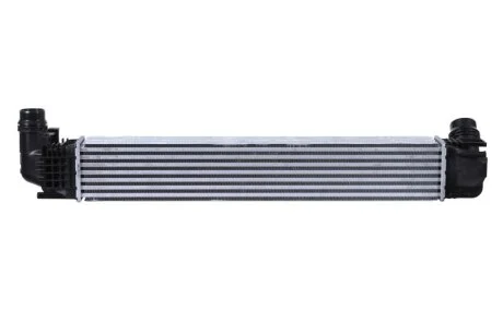 Интеркулер Valeo 818228