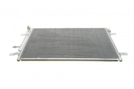 Радіатор кондиціонера Audi A4/Seat Exeo 1.6-3.2 02-13 Van Wezel 03005238