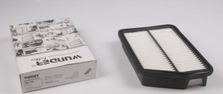 Фільтр повітряний Chevrolet Rezzo 1.6/2.0i 00- Wunder-filter WH 352